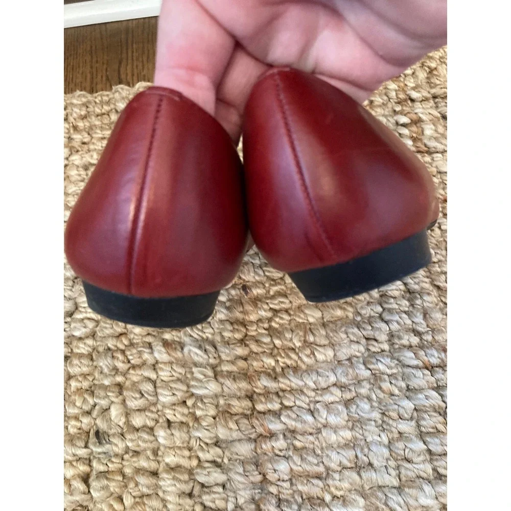 AK Anne Klein iFlex‎ Maaylen Red Leather Rosette Studded Ballet Flats Womens 7M
